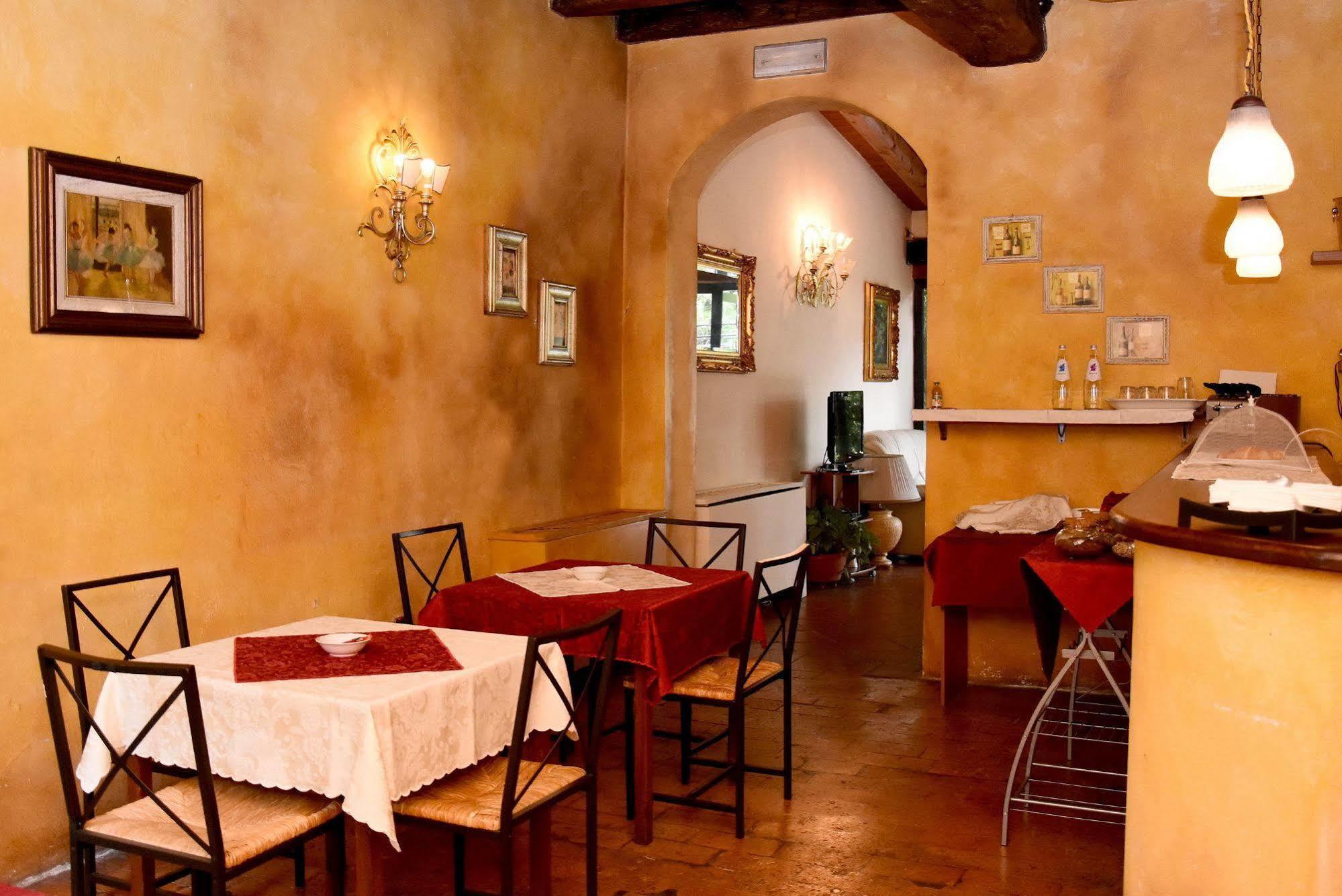 קרמה Albergo Dimora Storica Antica Hostelleria מראה חיצוני תמונה